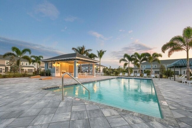 Building Photo - 3462 Caravelle St