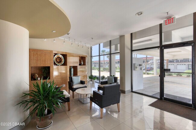 Building Photo - 1601 N Central Ave