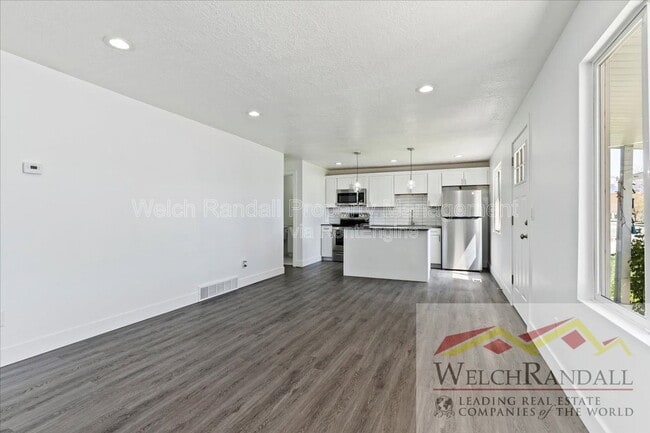 Building Photo - 212 W 4800 S