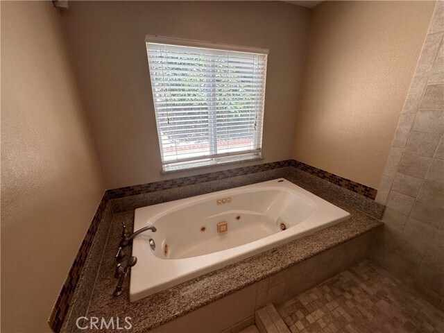 Building Photo - 1299 Dogwood St