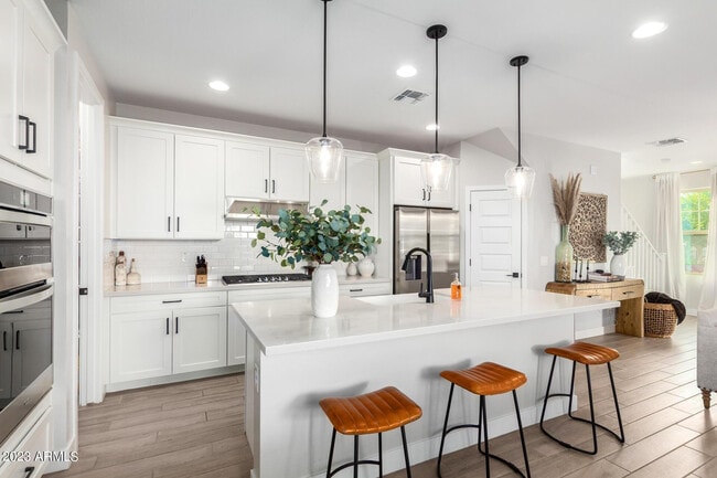 Building Photo - 2029 W Kinfield Trail