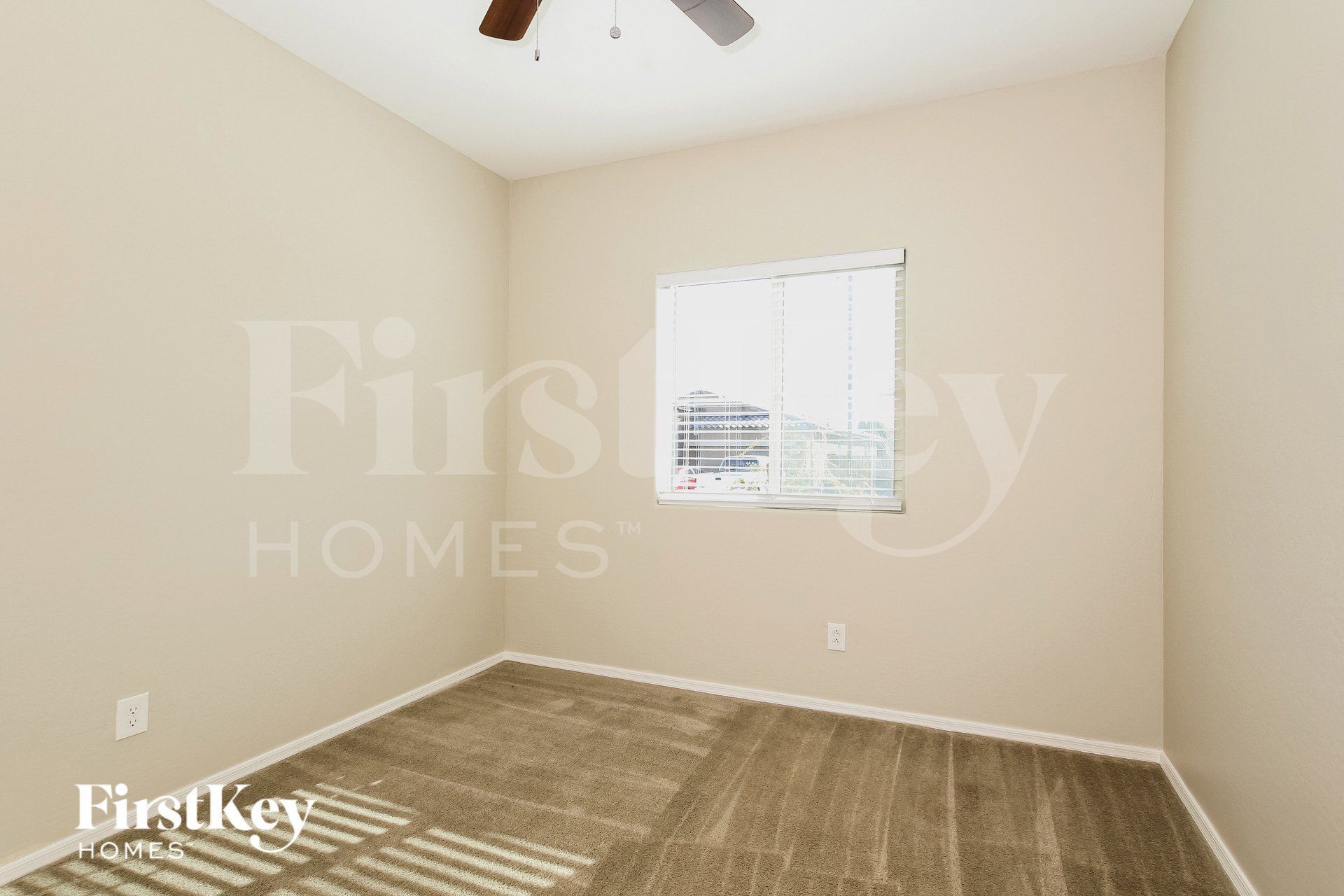 Building Photo - 21214 W Palm Ln