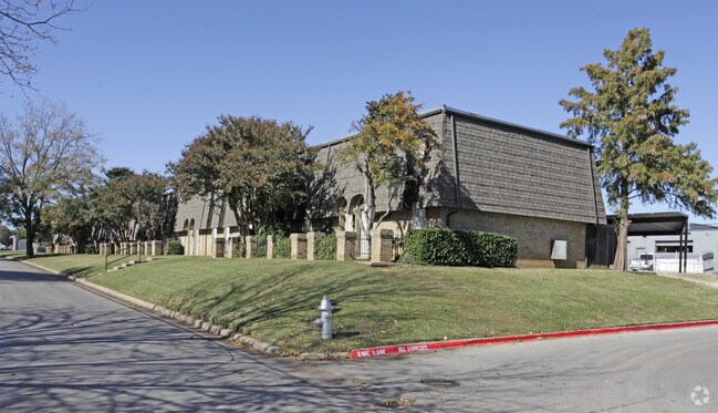 Primary Photo - Town North Studio Apartments
