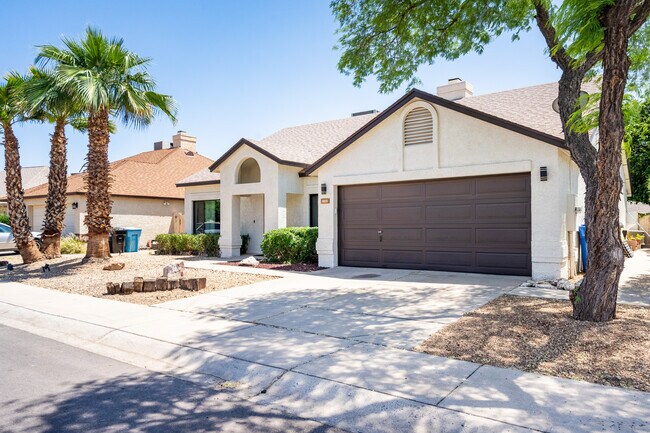 Building Photo - 4113 W Cielo Grande