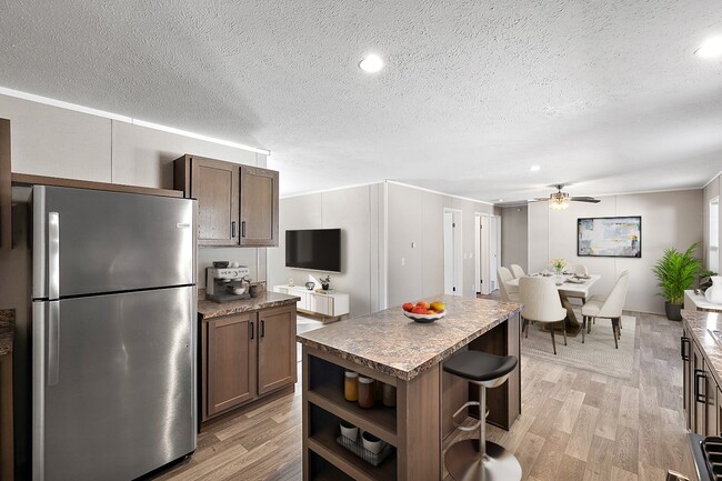 Building Photo - 687 Elmdale Ln