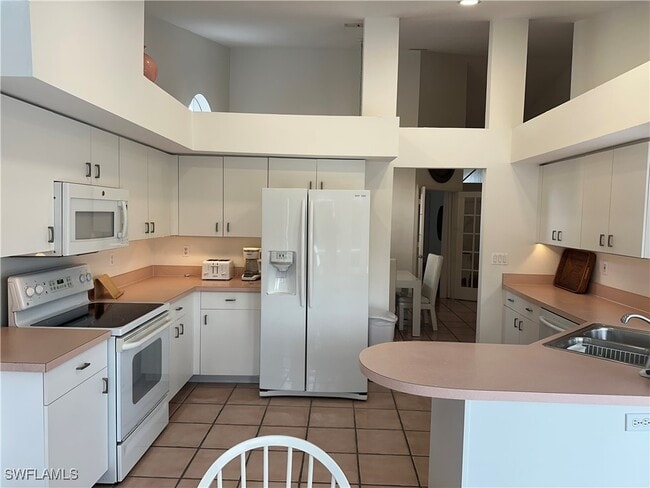 Building Photo - 740 Lambton Ln