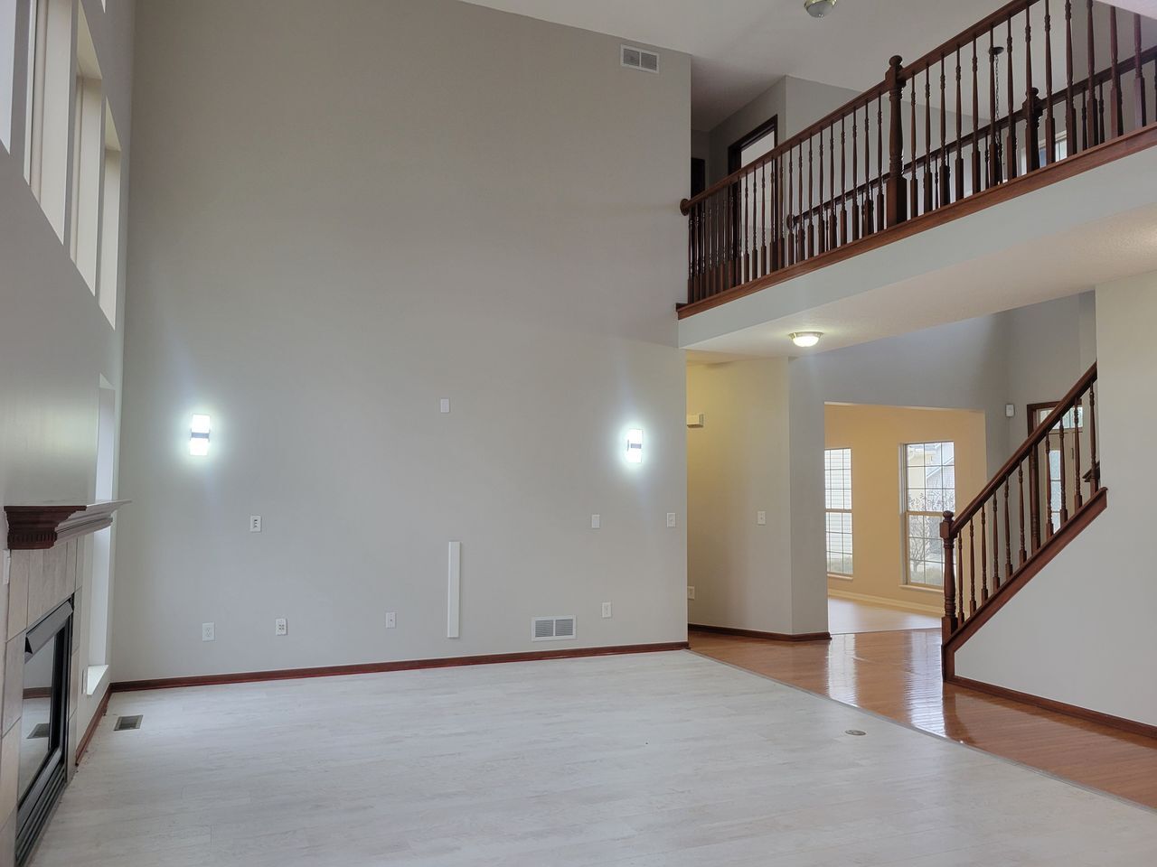 Building Photo - 8162 Chateau Ln