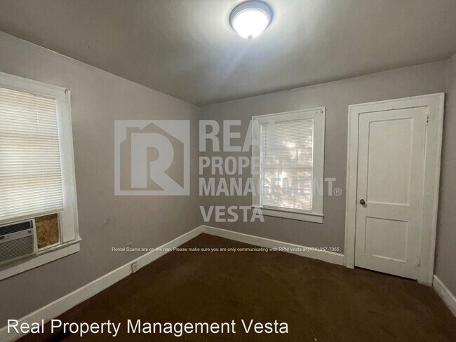 Building Photo - 2 br, 1 bath House - 1052 Mimosa Dr