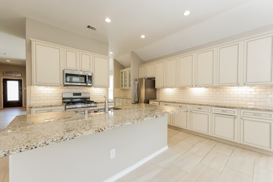 Building Photo - 5647 Claymore Meadow Ln