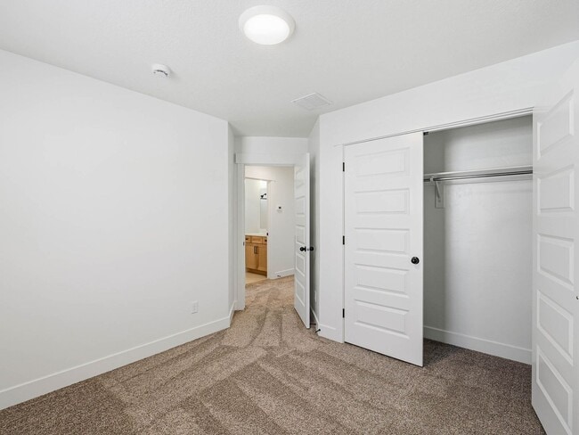 Building Photo - RES_VANDERWATT_866