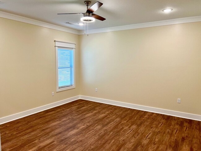 Building Photo - FOR Rent – 3 Bedroom, 2 Bath!