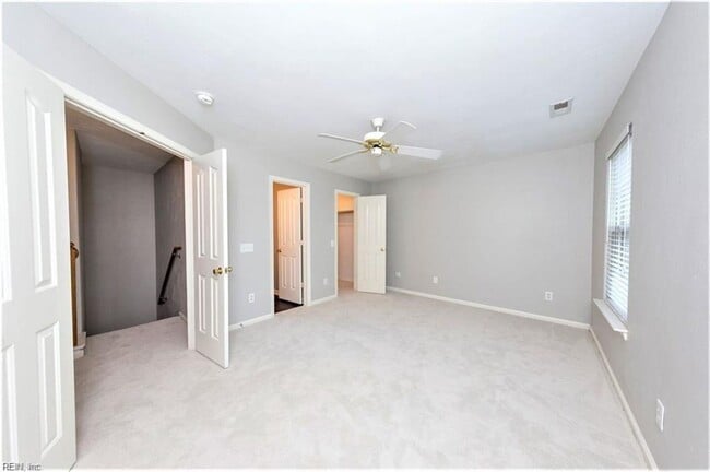 Building Photo - 176 White Cedar Ln