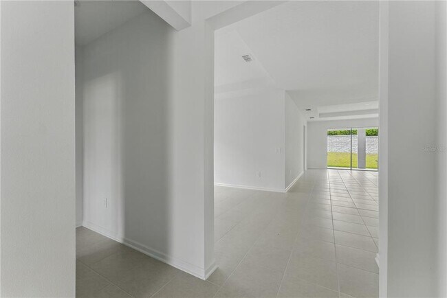 Building Photo - 2035 Rider Rain Ln