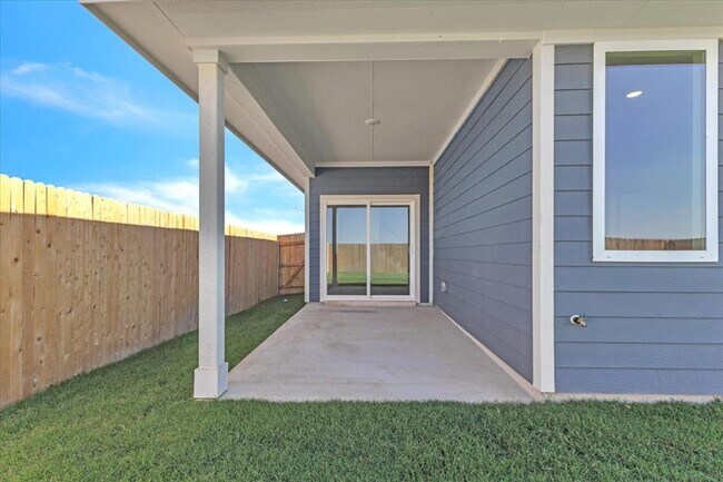 Building Photo - 302 Willow Heights Drive