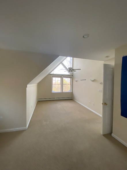 Building Photo - 99 Bahre Corner Rd