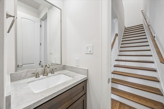 Building Photo - 1033 Ashland St