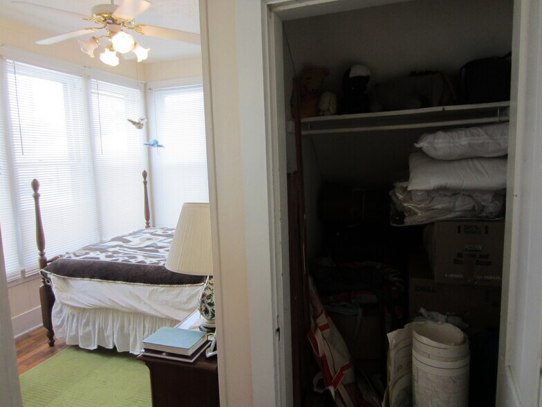 Building Photo - 1015 Kentucky St