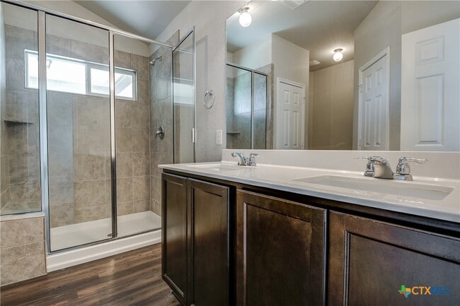 Building Photo - 1041 Lauren St