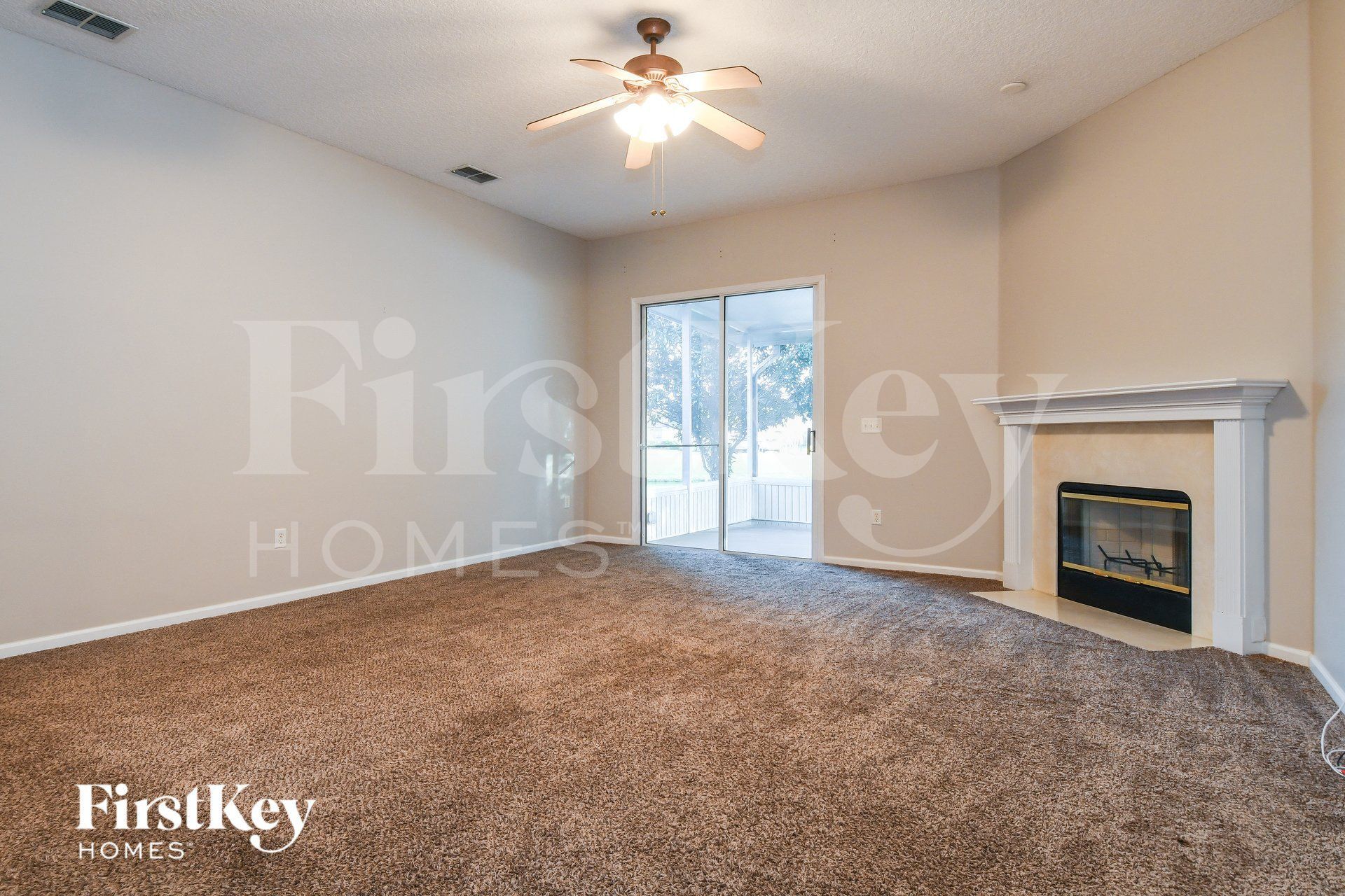 Building Photo - 848 MacKenzie Cir