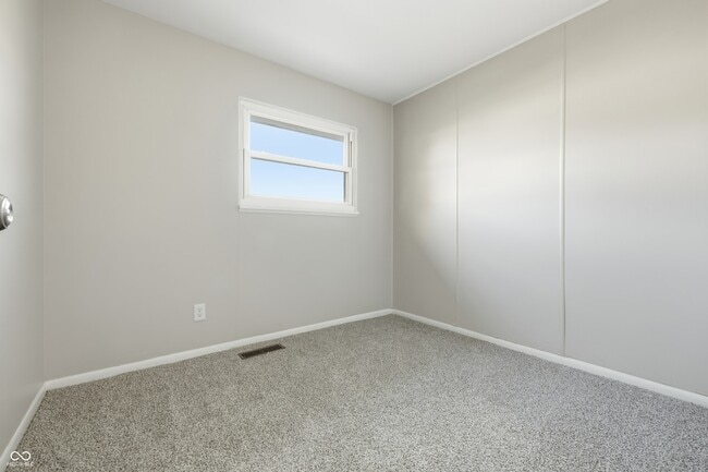 Building Photo - 2908 S Walcott St