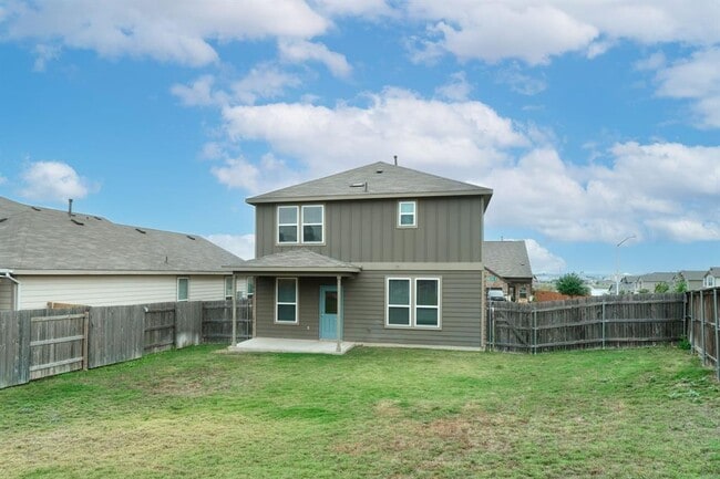 Building Photo - 482 Thornless Cir