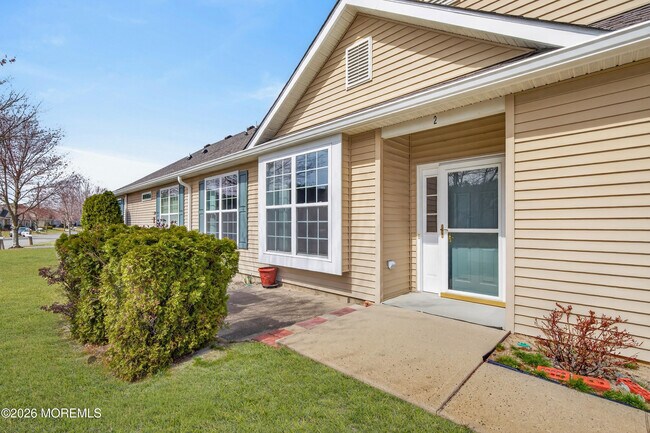 Building Photo - 2 Winkle Ct