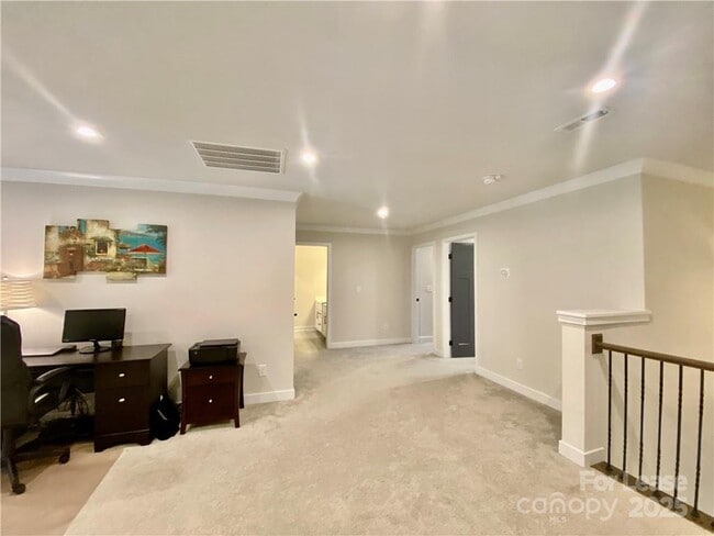 Building Photo - 6509 Winterfell Ct