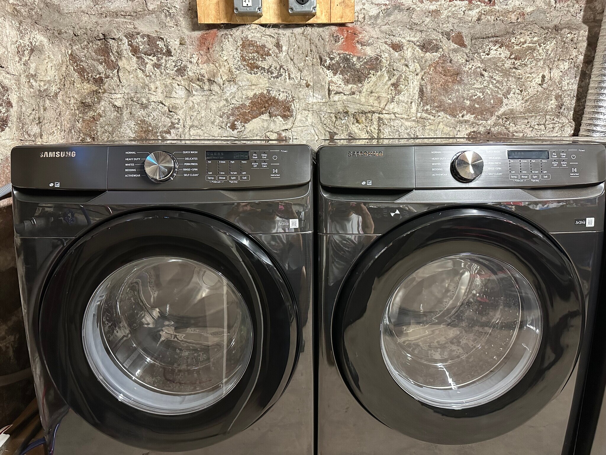 Building Photo - 31 Walter St