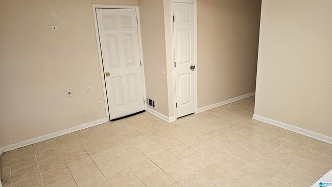 Building Photo - 3028 Old Stone Dr