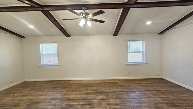 Building Photo - 1202 Dyer Ave