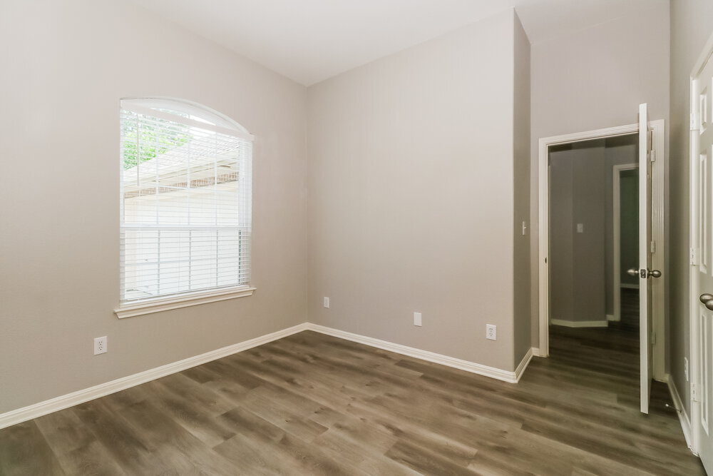 Building Photo - 1021 Mesquite Hollow Pl