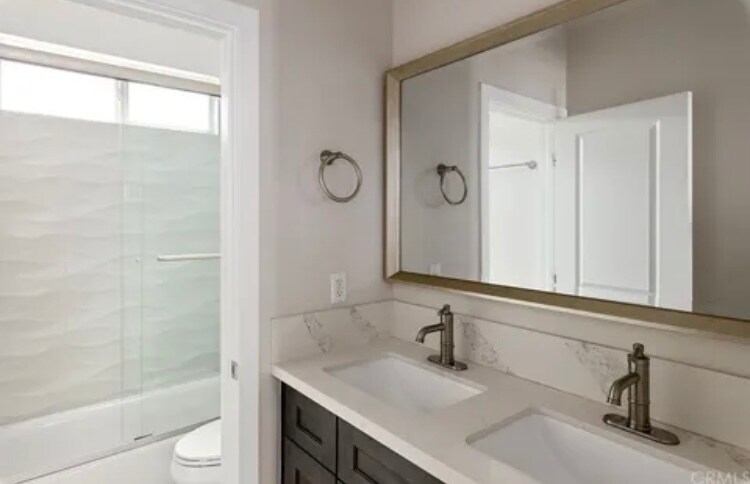 TWO SINKS BATHROOM - 14412 Yukon Ave