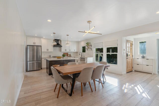 Building Photo - 5200 Dahlia Dr