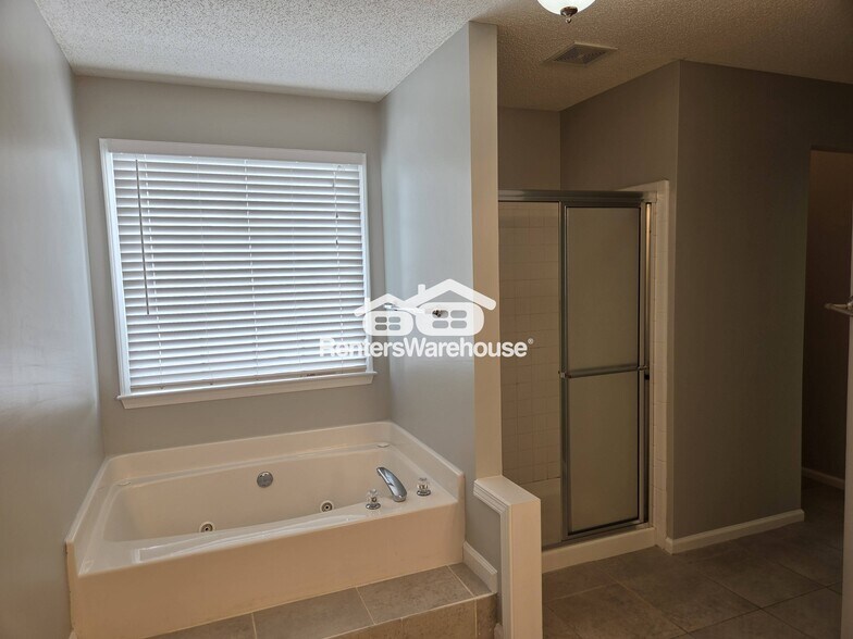 Building Photo - 2580 Alvecot Cir SE