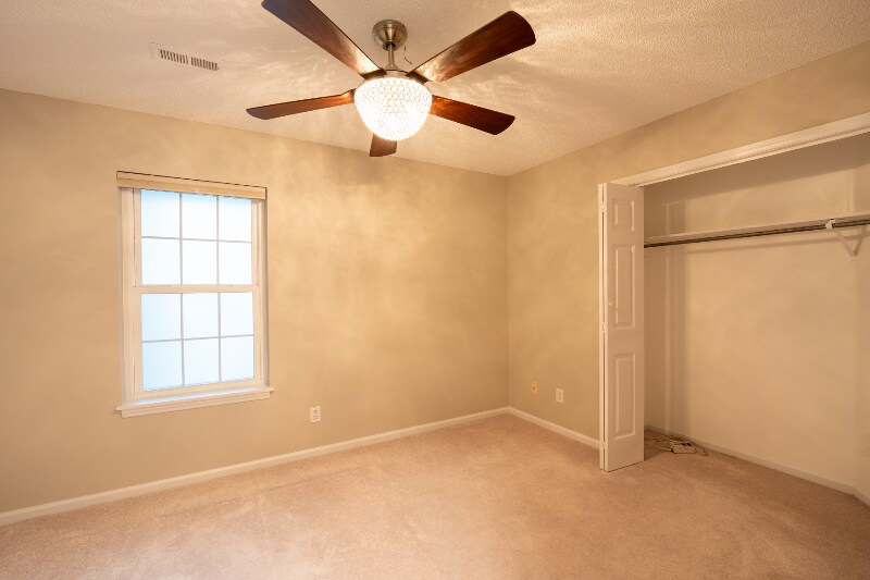 Building Photo - 2934 Mulberry Ln