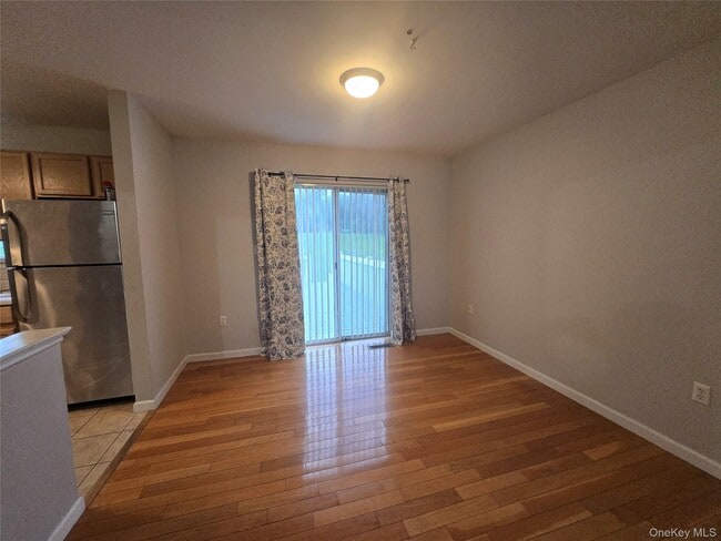 Building Photo - 60 Evan Rd