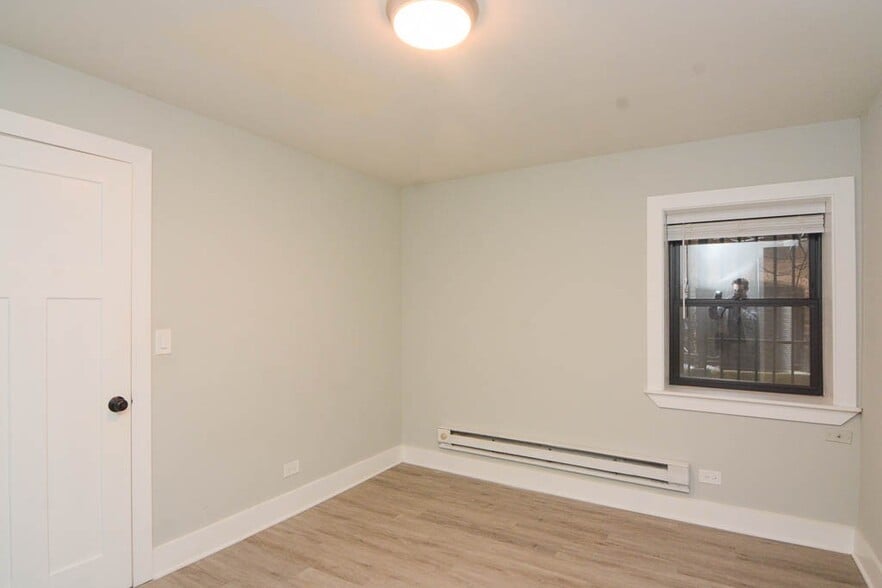 Building Photo - 1538 N Dearborn St