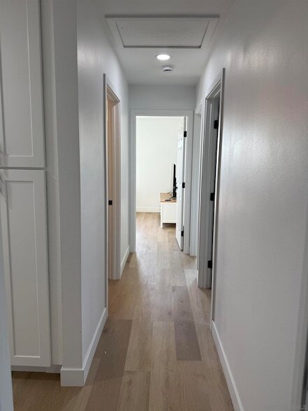 Building Photo - 664 Carefree Dr