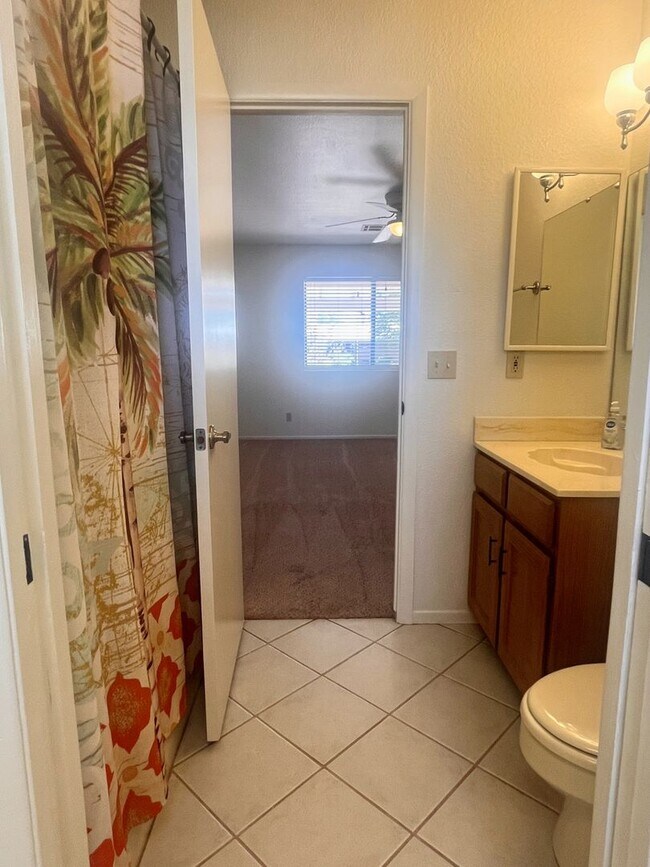 Building Photo - Lake views, lake views, lake views! Longte...