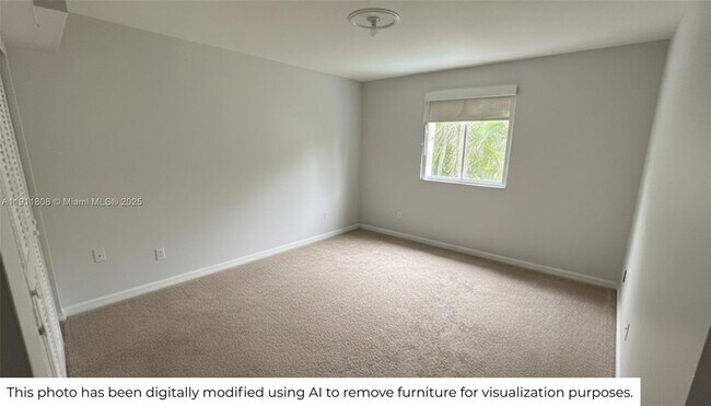 Building Photo - 9884 SW 154th Ct