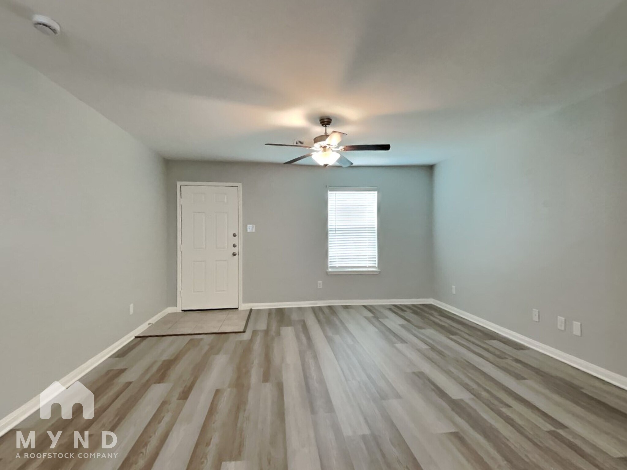 Building Photo - 5622 Rainbow Rd.