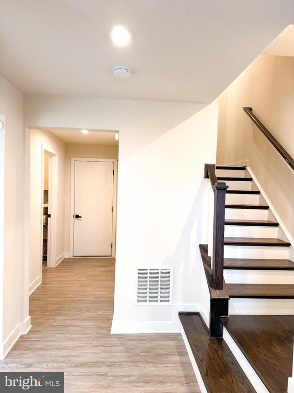 Building Photo - 24604 Cervelo Ter