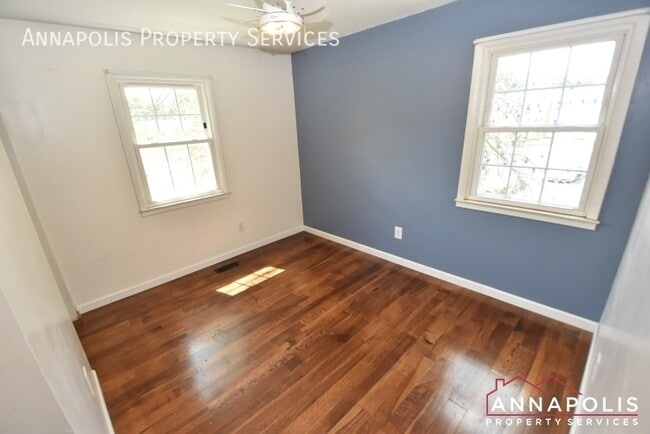 Building Photo - 1750 Aberdeen Cir