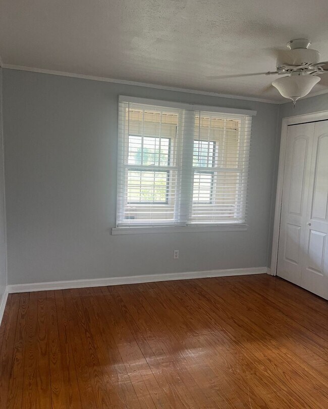Building Photo - 2 bd 2 ba home in glencoe