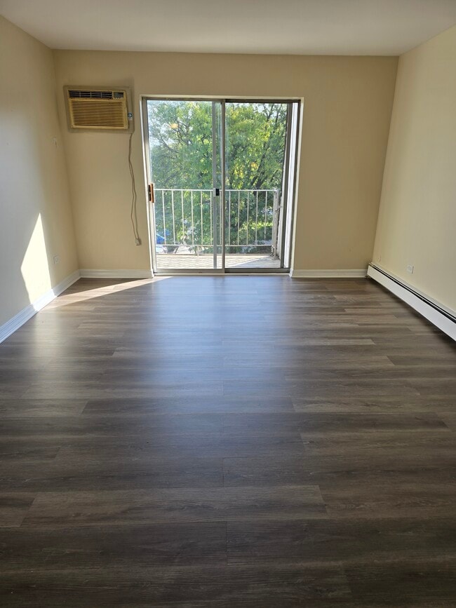 Building Photo - 838 Jonathon Ct