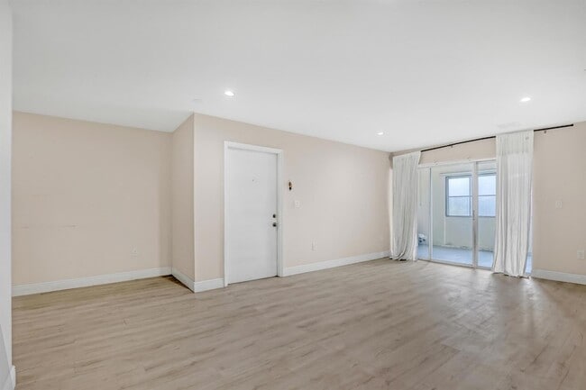 Building Photo - 12036 FL A1AAlt