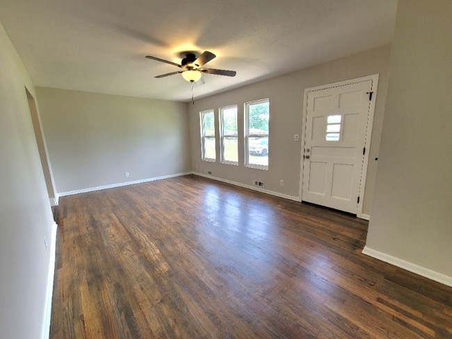 Building Photo - 3952 Marie Dr