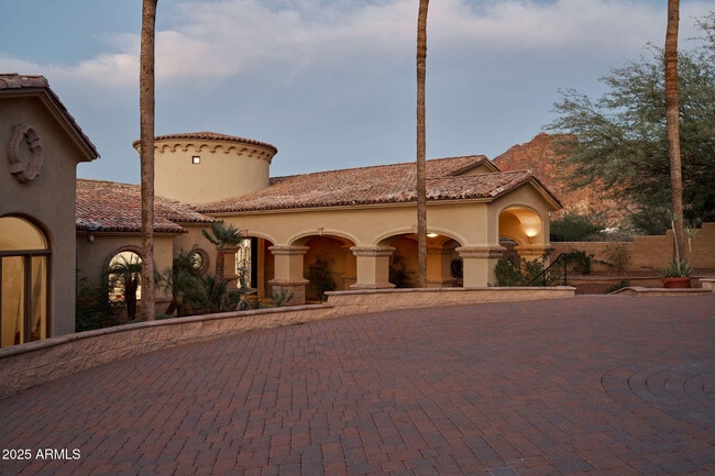 Building Photo - 4490 E Valley Vista Ln