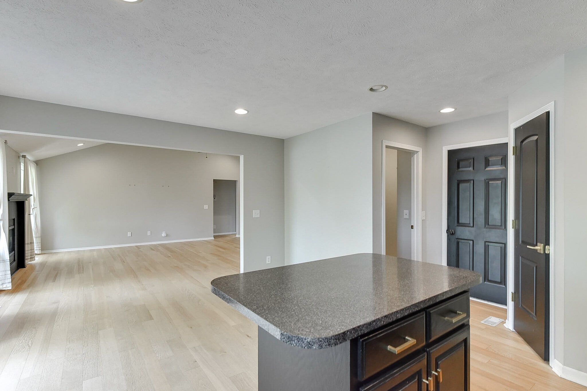 Building Photo - 15327 Parker Cir