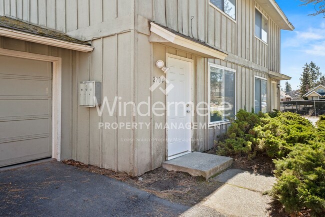 Building Photo - 2702 E 31st Ave